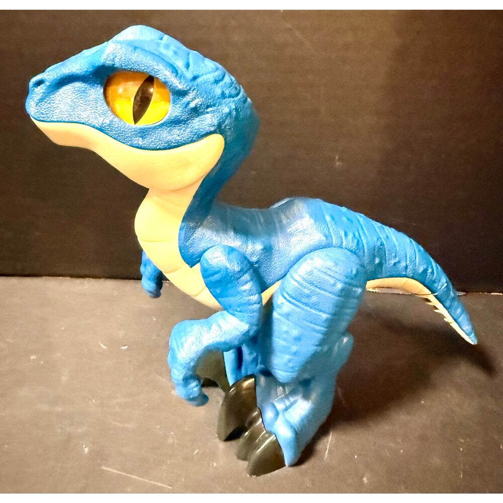 Fisher-Price Imaginext Jurassic World Blue Raptor XL Dinosaur Velociraptor toy